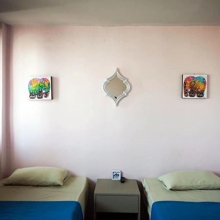 In Phuket House Otel Dış mekan fotoğraf