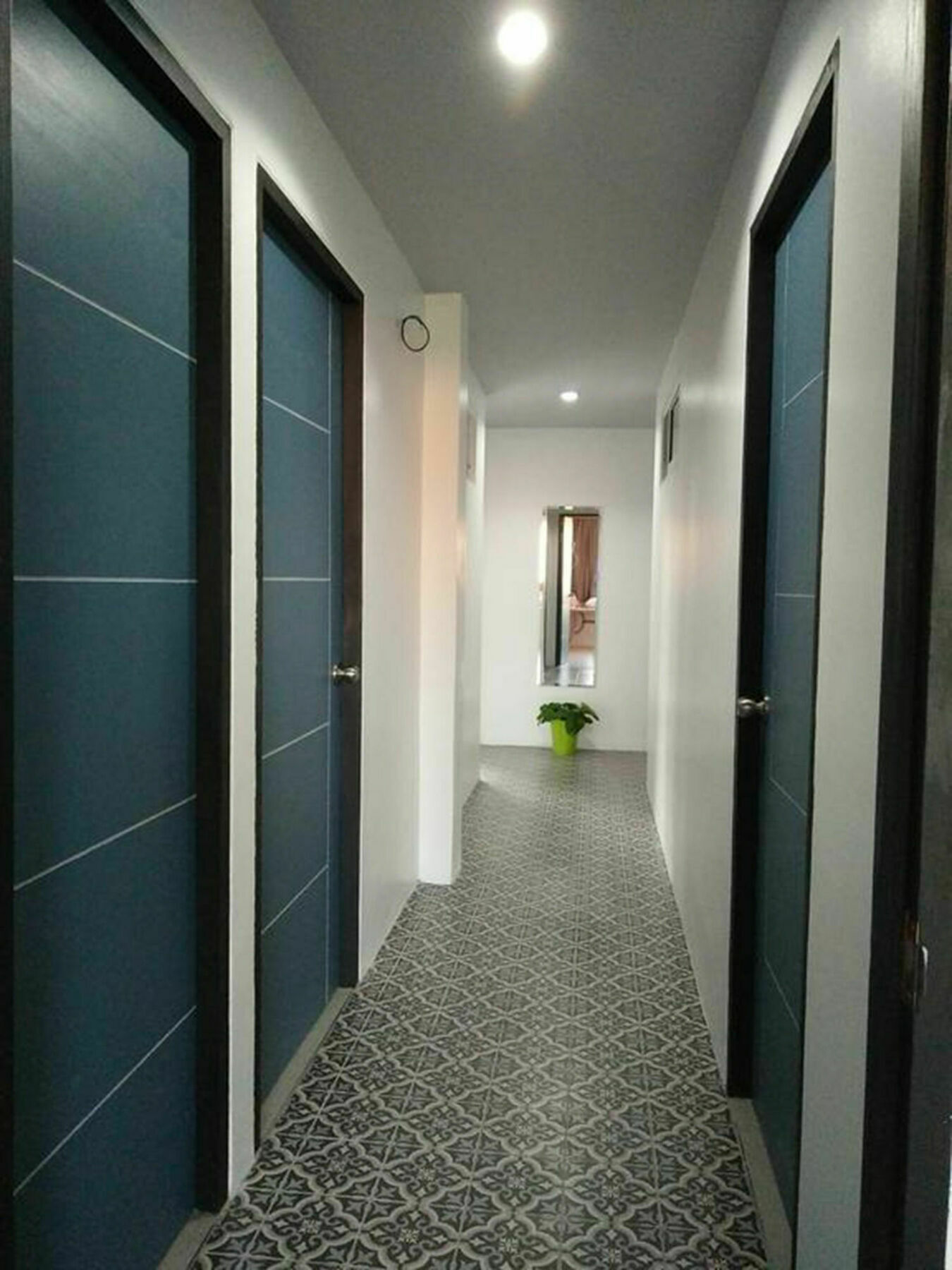 In Phuket House Otel Dış mekan fotoğraf